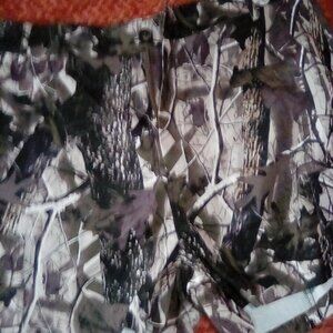 2 shorts, 1 tank top, 2 dresses, sandal